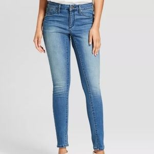 Universal Thread Women's Mid-Rise Jeggings [GG143]